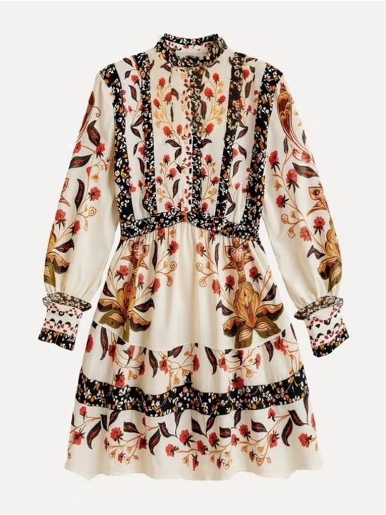 FARM Rio Dresses & Skirts - NWT Farm Rio Cream Berry Garden Mini Dress sz L